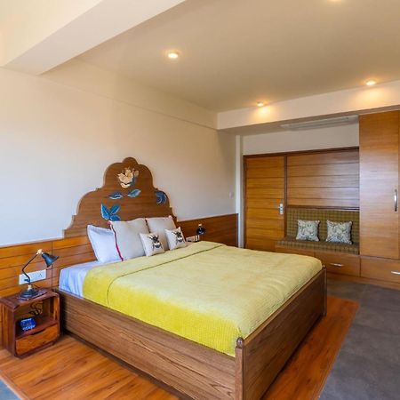 Stayvista At Nook - Elysium Estate 2 Bedroom Cottage With Hill View, Lawn Shimla Esterno foto